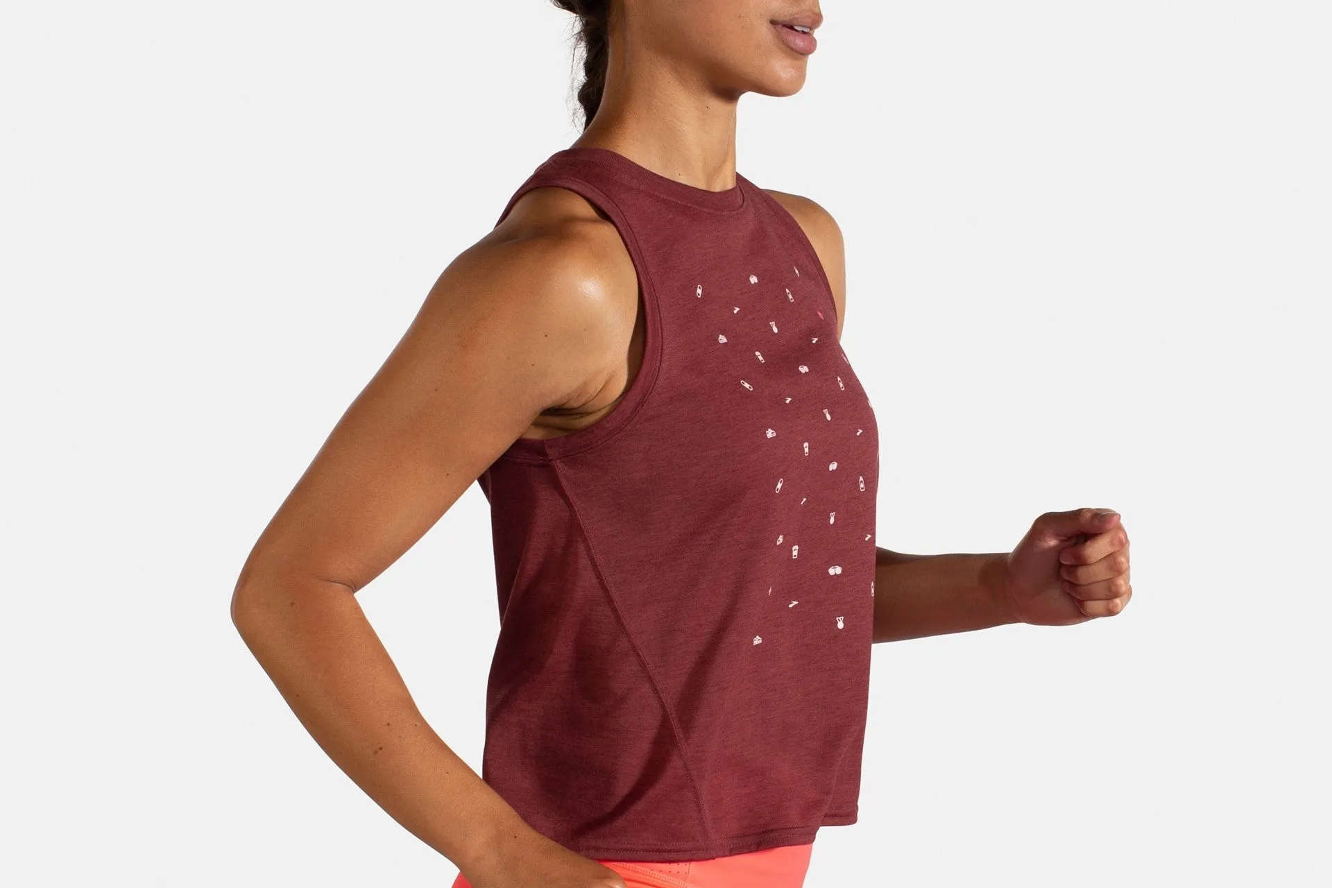 W Brooks Distance Graphic Tank